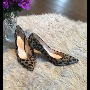 Victoria’s Secret Pumps